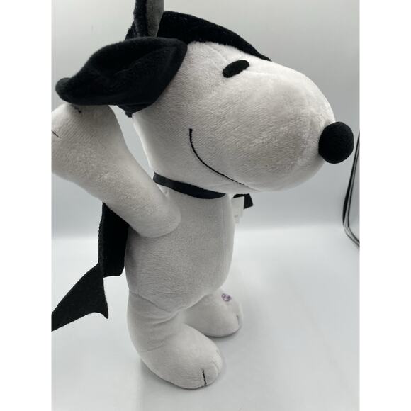 Halloween Peanuts Animated Musical Snoopy Plush Bat Wings Side Stepper NWT - Picture 9 of 11